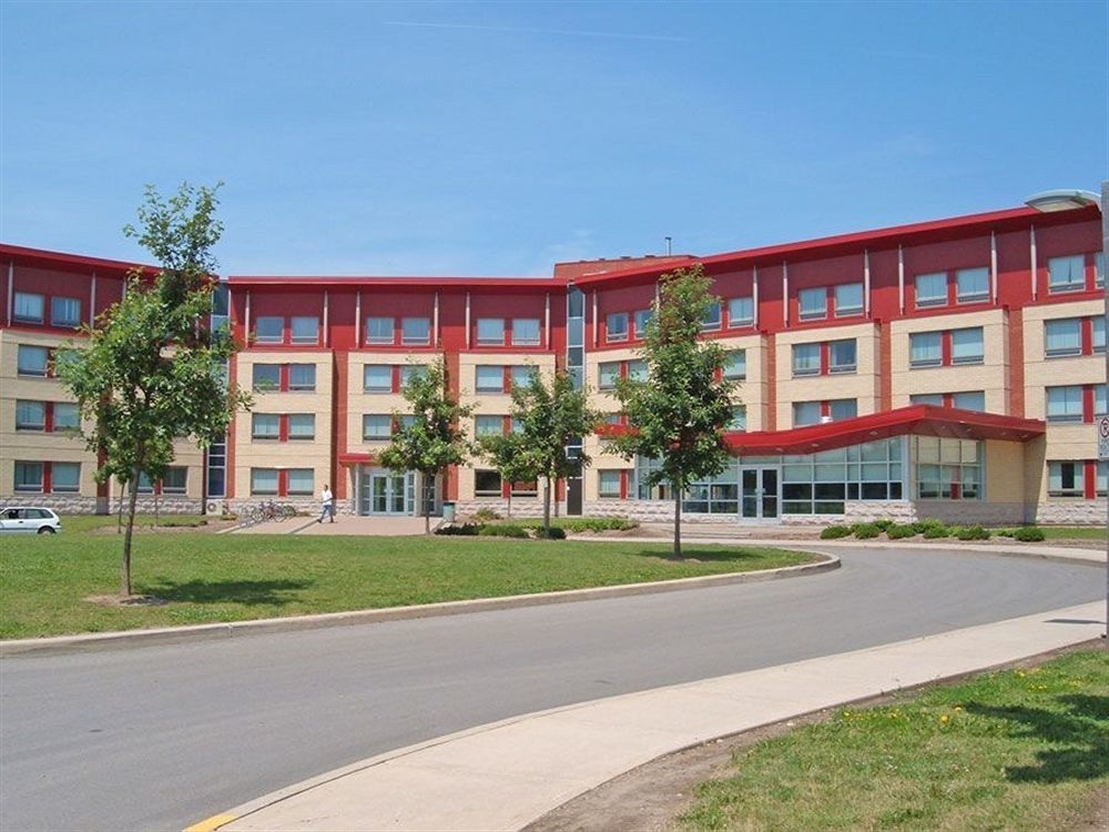 Residence & Conference Centre - Оквилль Экстерьер фото