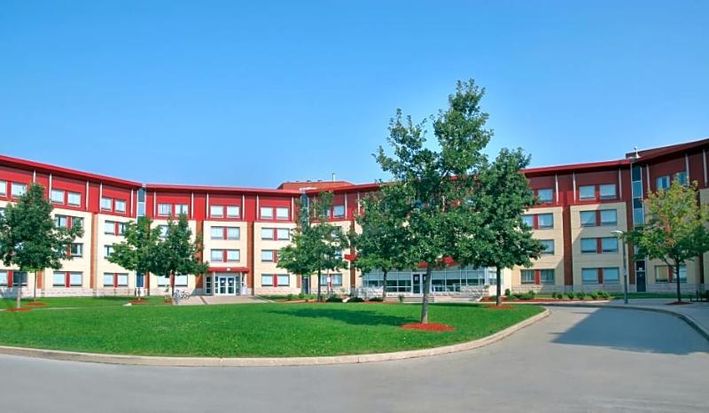 Residence & Conference Centre - Оквилль Экстерьер фото